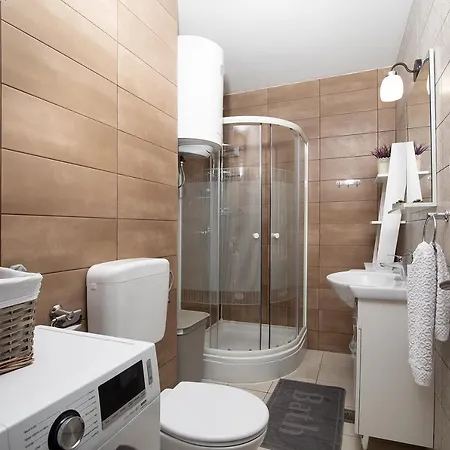 Sweet City Center With Balcony & Private Parking Pula Exterior photo