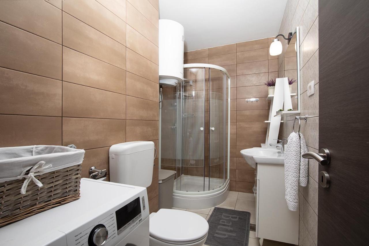 Apartment Sweet Center With Balcony & Private Parking Pula