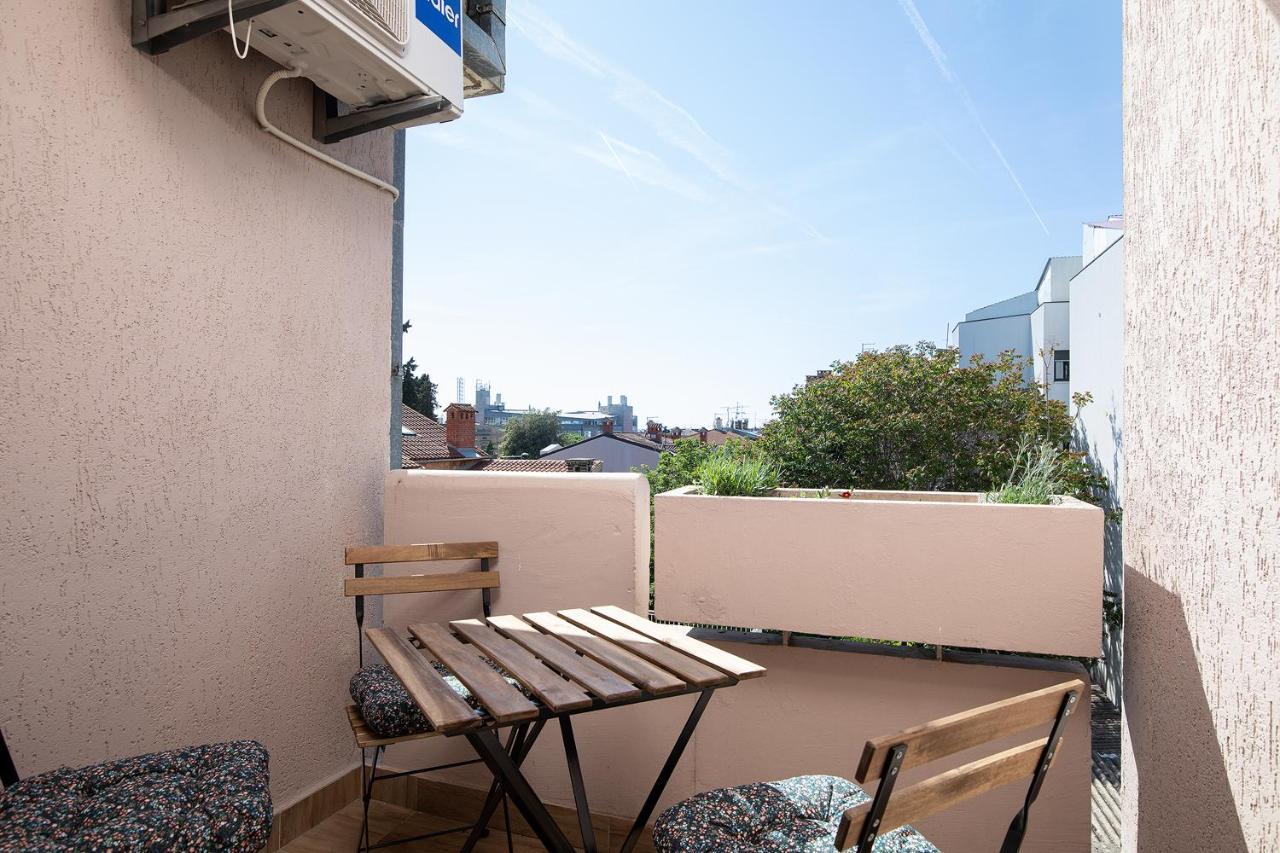 Sweet Center With Balcony & Private Parking